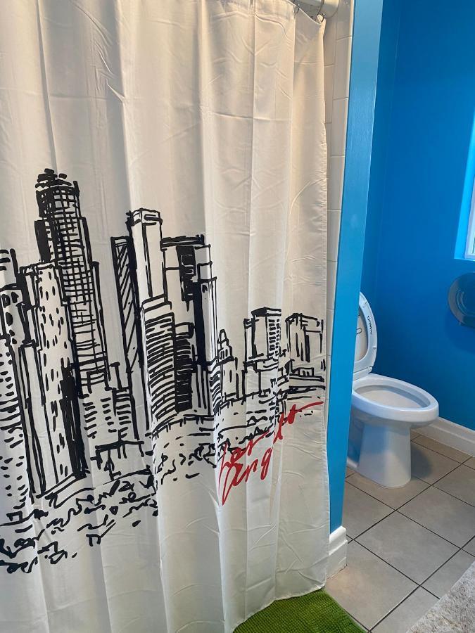 Private Los Angeles Room - Free Wifi, Ac, Tv, Private Fridge, Kitchen, Near Usc - Exposition Park - Usc Memorial Coliseum - Banc Of California Bmo Stadium - Downtown Los Angeles Dtla - University Of Southern California Usc!! 외부 사진