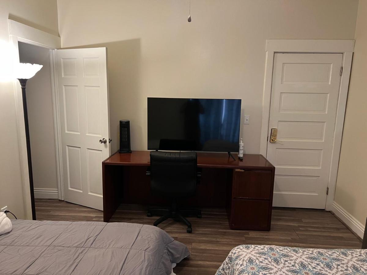 Private Los Angeles Room - Free Wifi, Ac, Tv, Private Fridge, Kitchen, Near Usc - Exposition Park - Usc Memorial Coliseum - Banc Of California Bmo Stadium - Downtown Los Angeles Dtla - University Of Southern California Usc!! 외부 사진