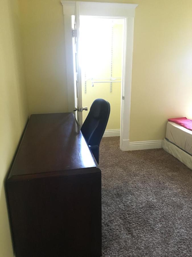 Private Los Angeles Room - Free Wifi, Ac, Tv, Private Fridge, Kitchen, Near Usc - Exposition Park - Usc Memorial Coliseum - Banc Of California Bmo Stadium - Downtown Los Angeles Dtla - University Of Southern California Usc!! 외부 사진